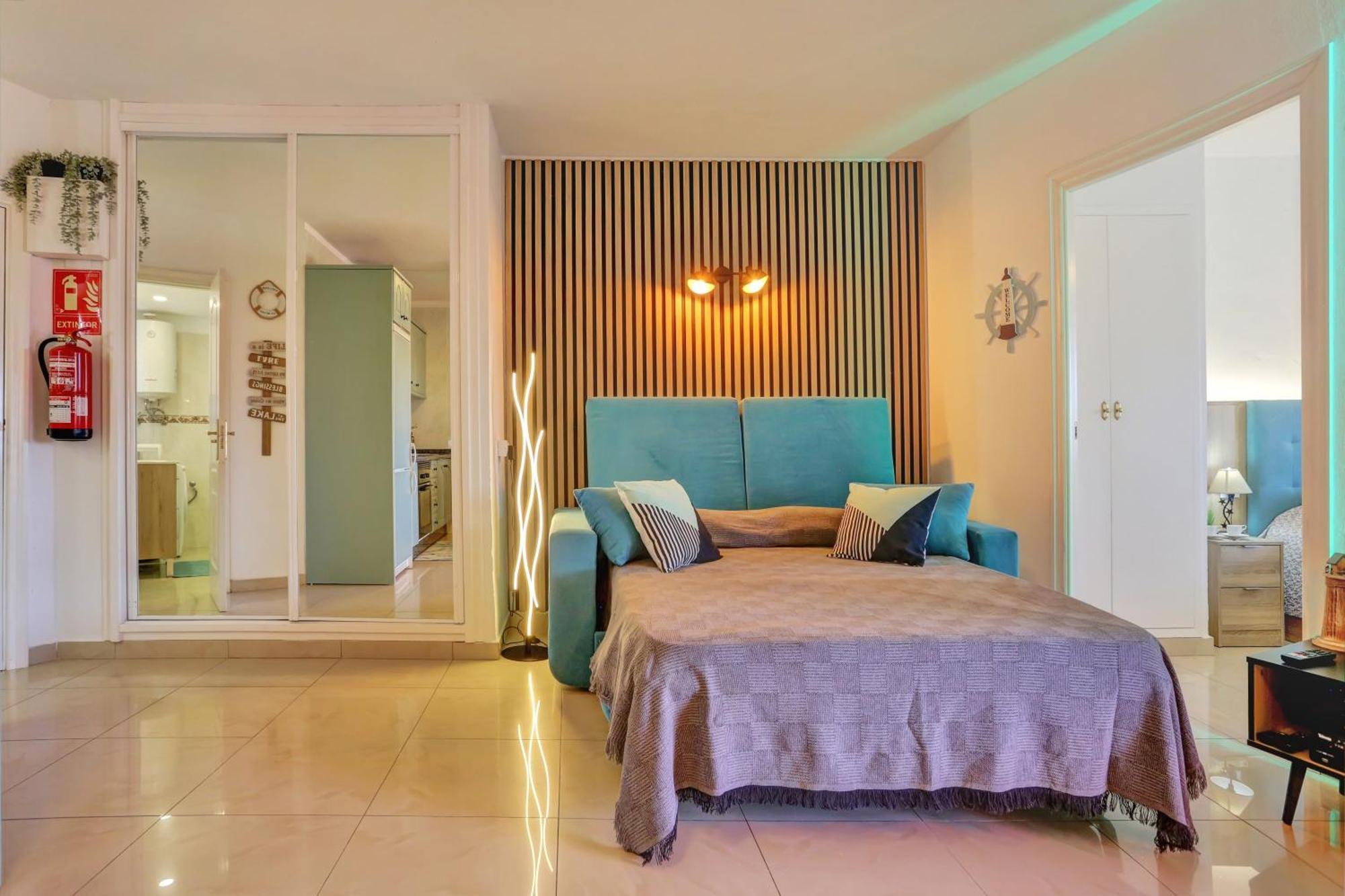 Apartament Luxory Dreamy Sunset, Seafront, Direct Access To The Promenade,Wifi,Pool,Free Parking Los Cristianos  Zewnętrze zdjęcie