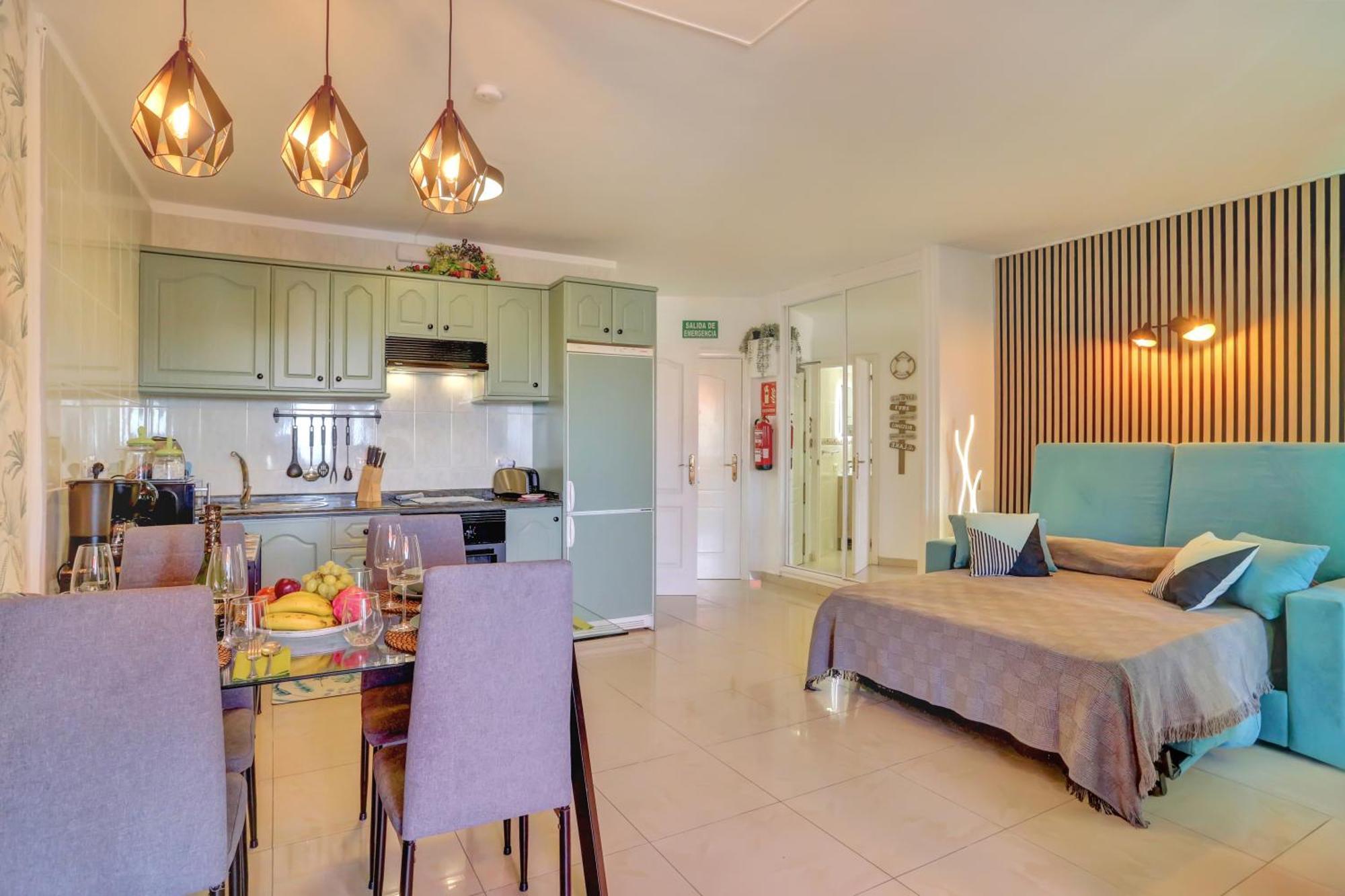 Apartament Luxory Dreamy Sunset, Seafront, Direct Access To The Promenade,Wifi,Pool,Free Parking Los Cristianos  Zewnętrze zdjęcie